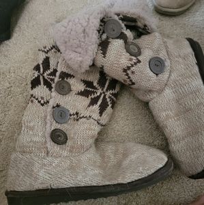 8.5 Walmart Boots